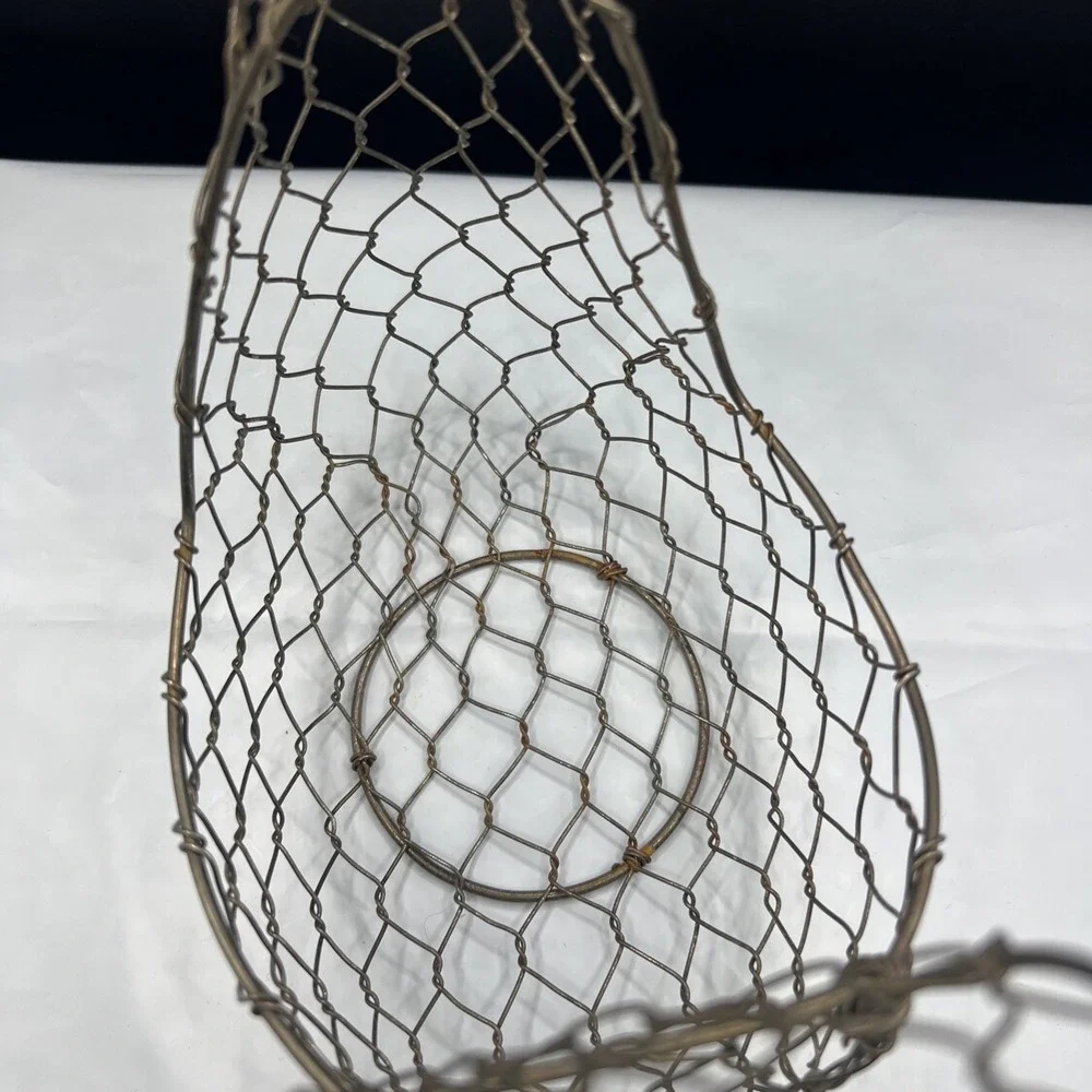 KitchenCraft Wire Hen Egg Basket Chicken Shaped Shabby Chic Farmhouse Countertop